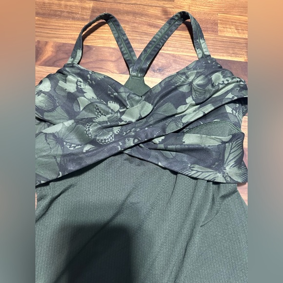 Lululemon Athletica Wrap Tank Top Green Women’s Medium - Picture 7 of 16